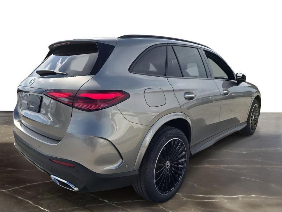 new 2024 Mercedes-Benz GLC 300 car, priced at $54,002