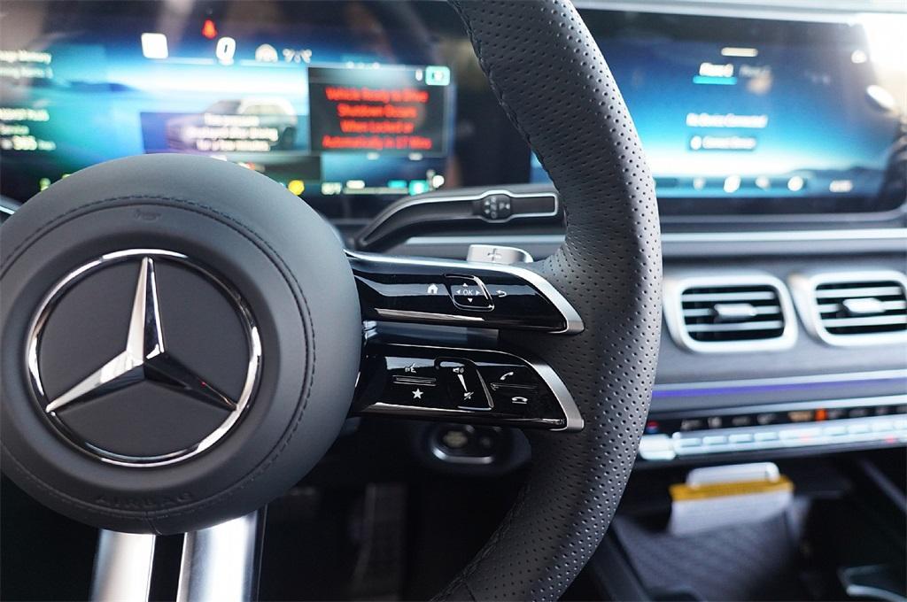 new 2025 Mercedes-Benz GLS 450 car, priced at $95,455