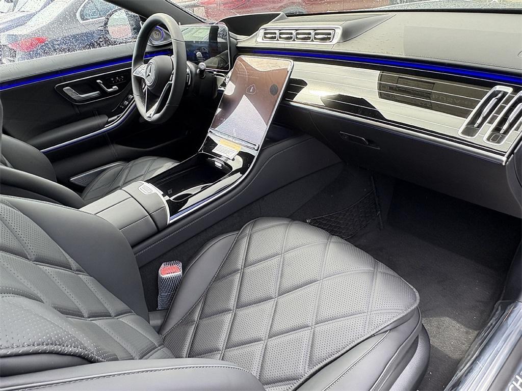 new 2025 Mercedes-Benz Maybach S 580 car, priced at $213,449