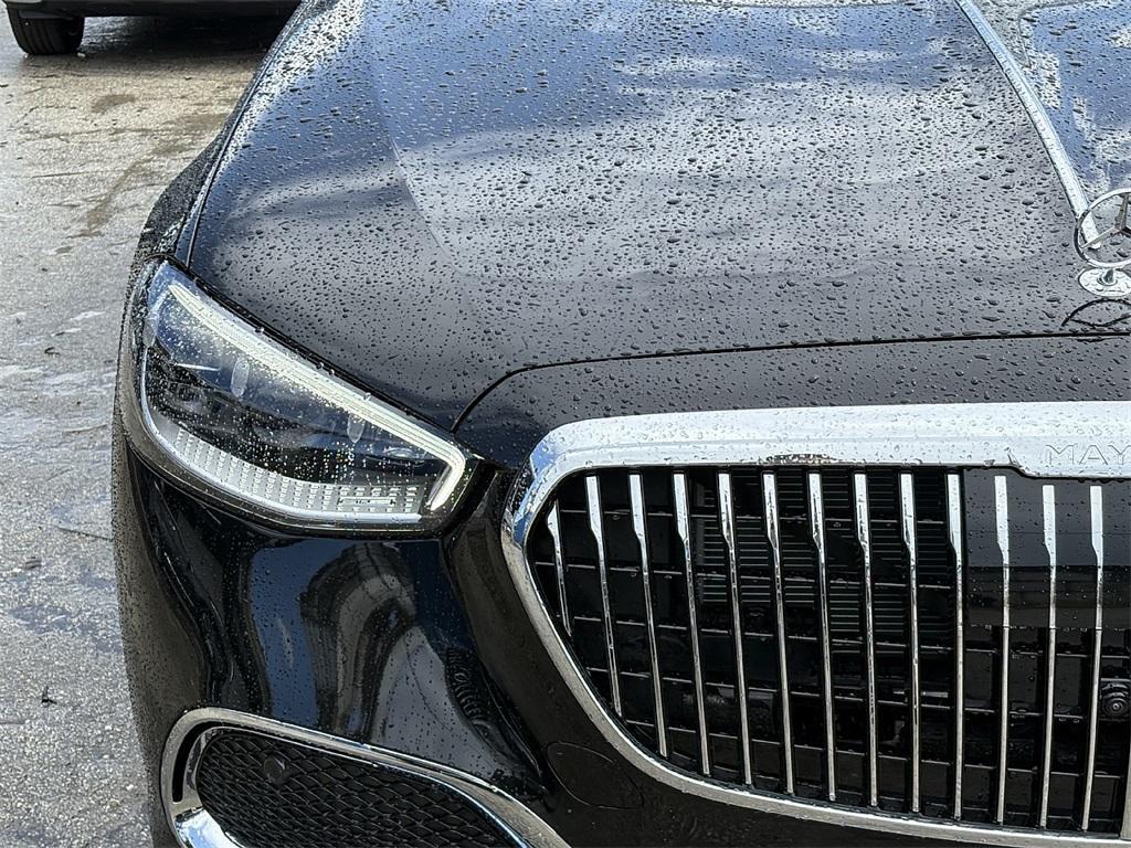 new 2025 Mercedes-Benz Maybach S 580 car, priced at $213,449