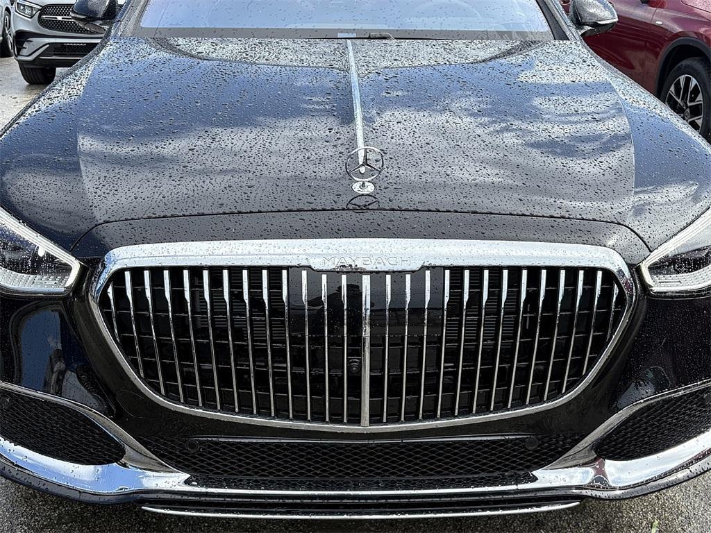 new 2025 Mercedes-Benz Maybach S 580 car, priced at $213,449