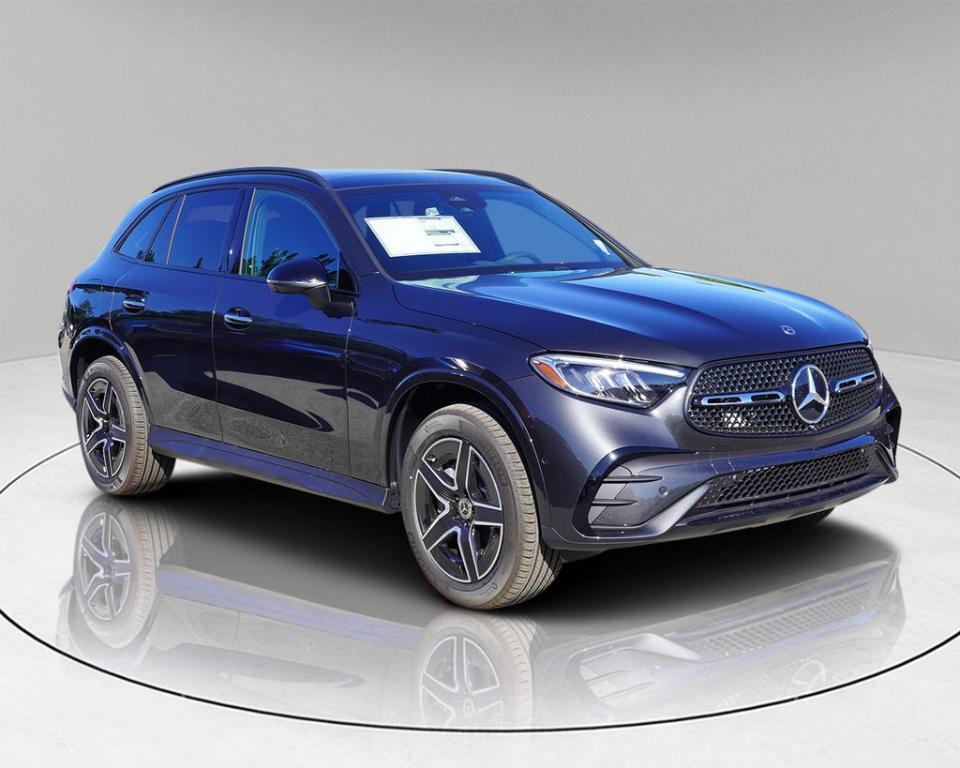 new 2025 Mercedes-Benz GLC 300 car, priced at $58,985