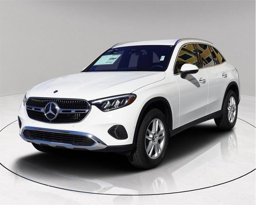 new 2025 Mercedes-Benz GLC 300 car, priced at $48,303