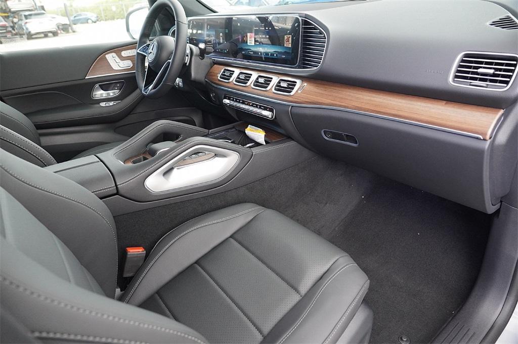 new 2025 Mercedes-Benz GLE 350 car, priced at $67,553