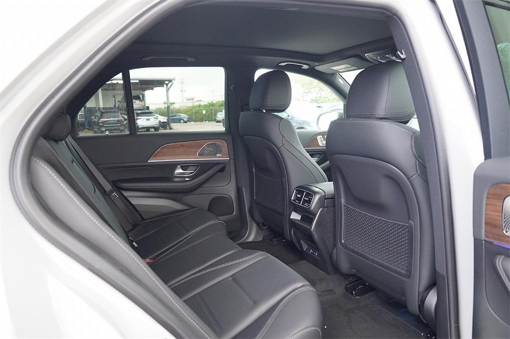 new 2025 Mercedes-Benz GLE 350 car, priced at $67,553