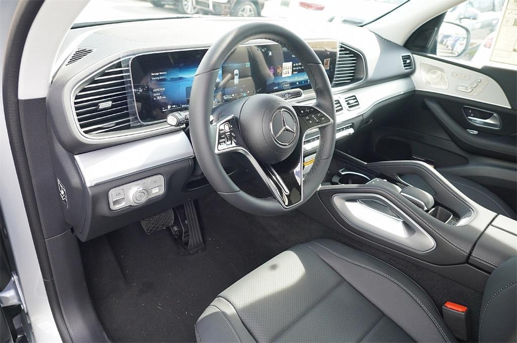 new 2025 Mercedes-Benz GLE 450e car, priced at $74,867