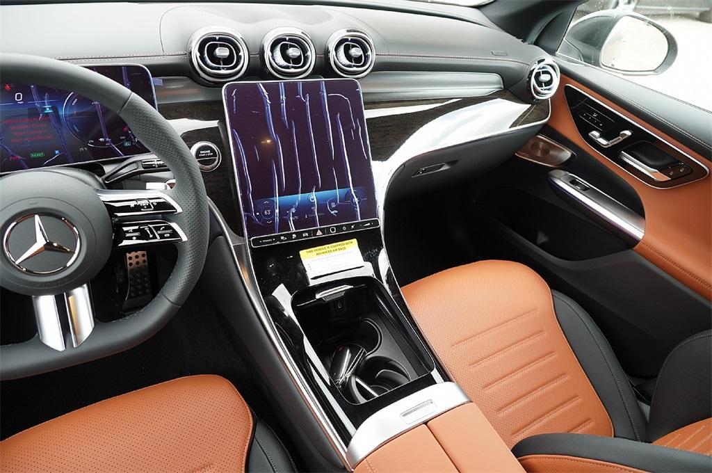 new 2025 Mercedes-Benz GLC 350e car, priced at $65,359