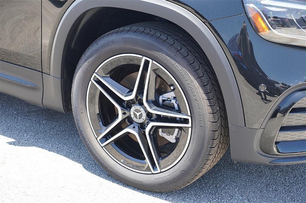 new 2025 Mercedes-Benz GLB 250 car, priced at $46,539