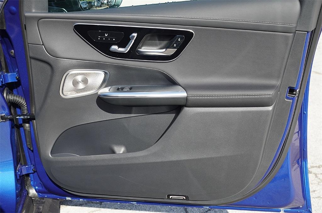new 2025 Mercedes-Benz GLC 350e car, priced at $63,059