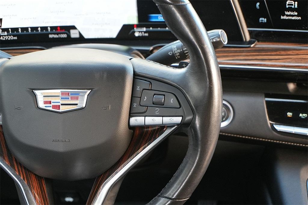 used 2021 Cadillac Escalade ESV car, priced at $57,294