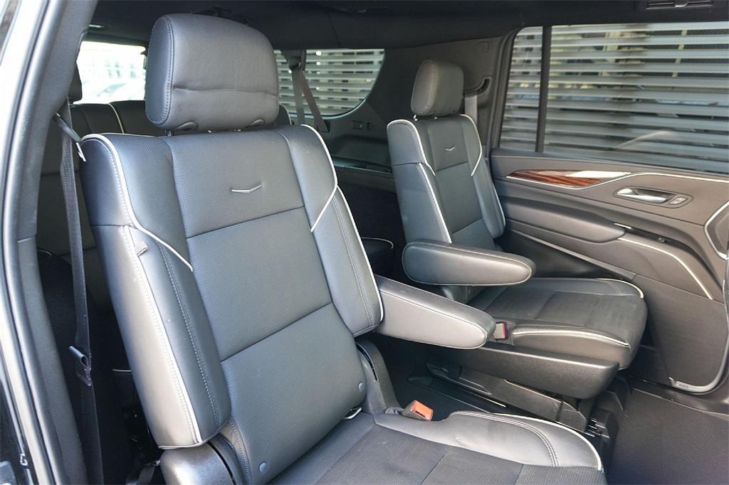 used 2021 Cadillac Escalade ESV car, priced at $57,294