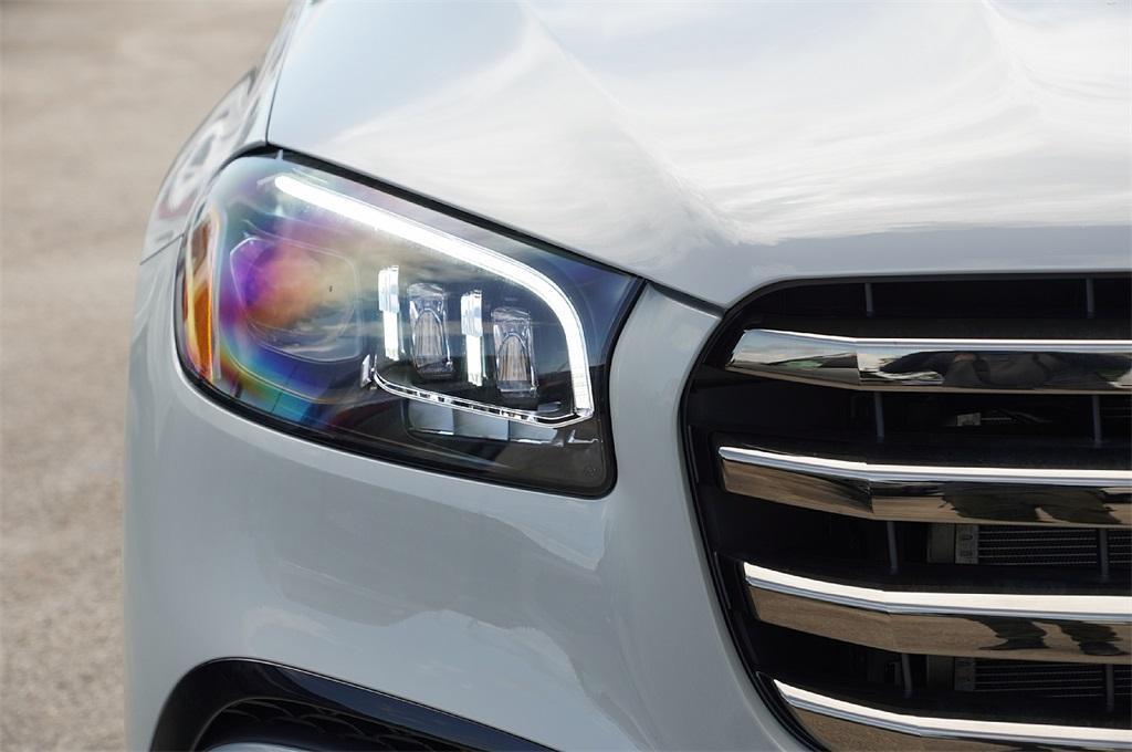 new 2025 Mercedes-Benz GLS 450 car, priced at $92,371