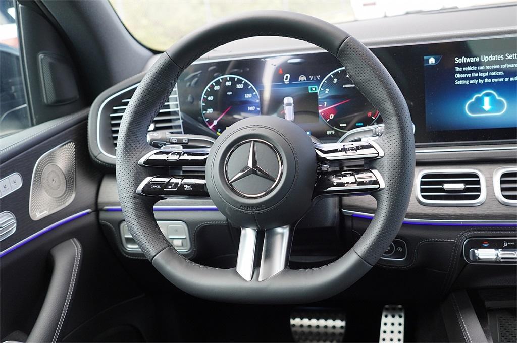 new 2025 Mercedes-Benz GLS 450 car, priced at $92,371