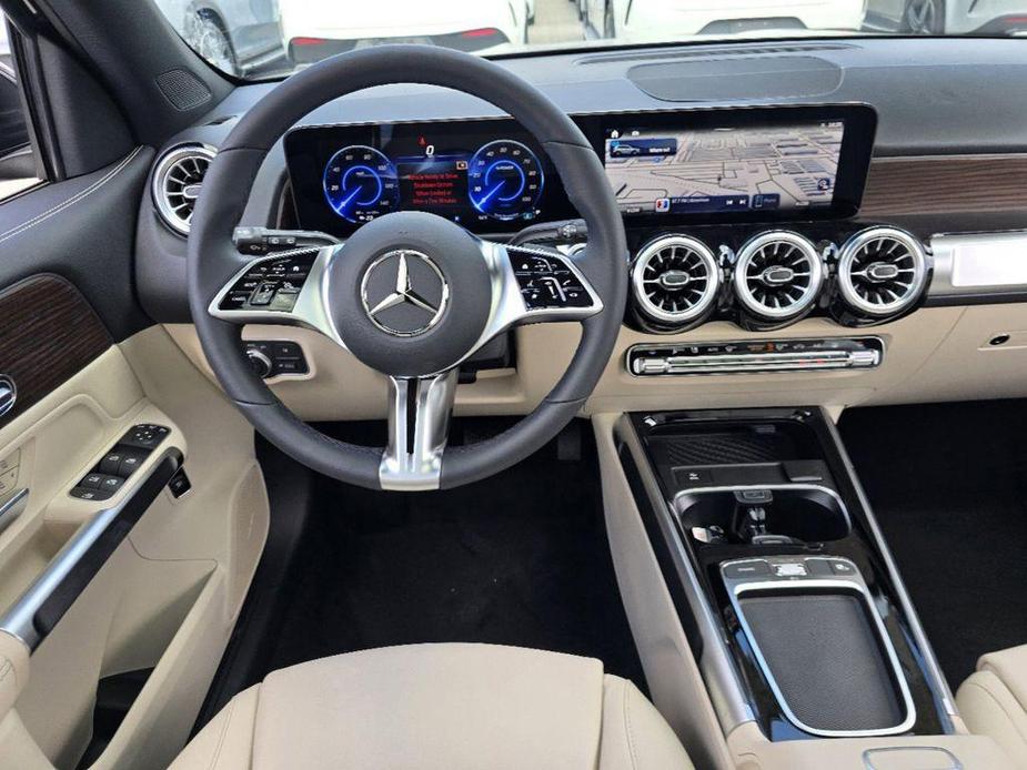 new 2024 Mercedes-Benz EQB 250 car, priced at $55,471