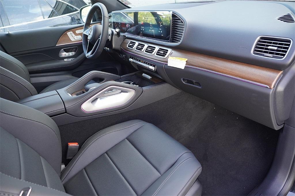 new 2025 Mercedes-Benz GLE 450 car, priced at $80,245