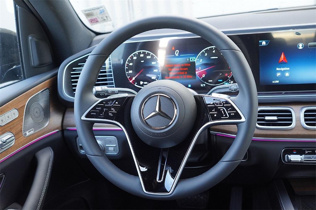 new 2025 Mercedes-Benz GLE 450 car, priced at $80,245