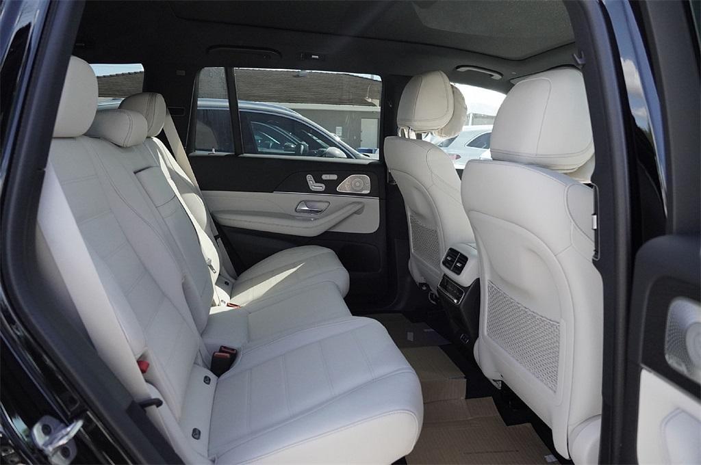 new 2026 Mercedes-Benz GLS 450 car, priced at $93,810