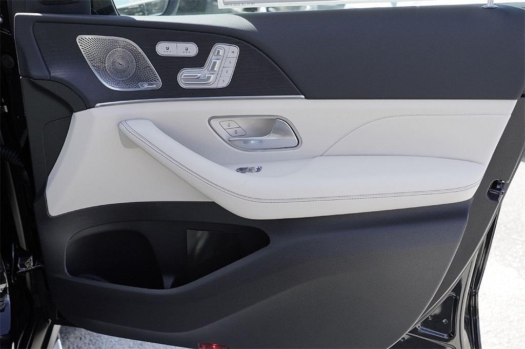 new 2026 Mercedes-Benz GLS 450 car, priced at $93,810