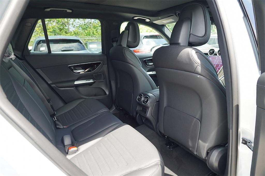 new 2025 Mercedes-Benz GLC 300 car, priced at $54,038