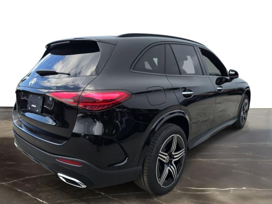 new 2024 Mercedes-Benz GLC 300 car, priced at $54,928