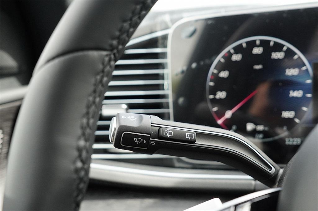 new 2026 Mercedes-Benz GLE 350 car, priced at $61,965