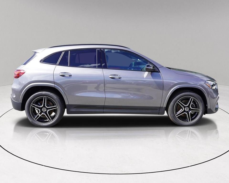 new 2025 Mercedes-Benz GLA 250 car, priced at $47,226