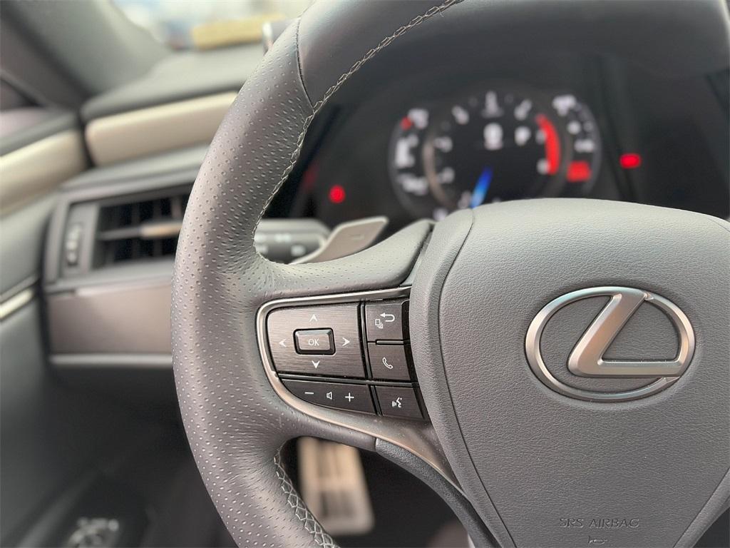 used 2023 Lexus ES 350 car, priced at $40,994