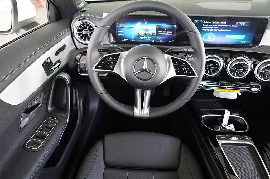 new 2025 Mercedes-Benz CLA 250 car, priced at $43,645