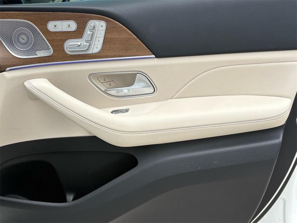 used 2023 Mercedes-Benz GLE 350 car, priced at $54,666