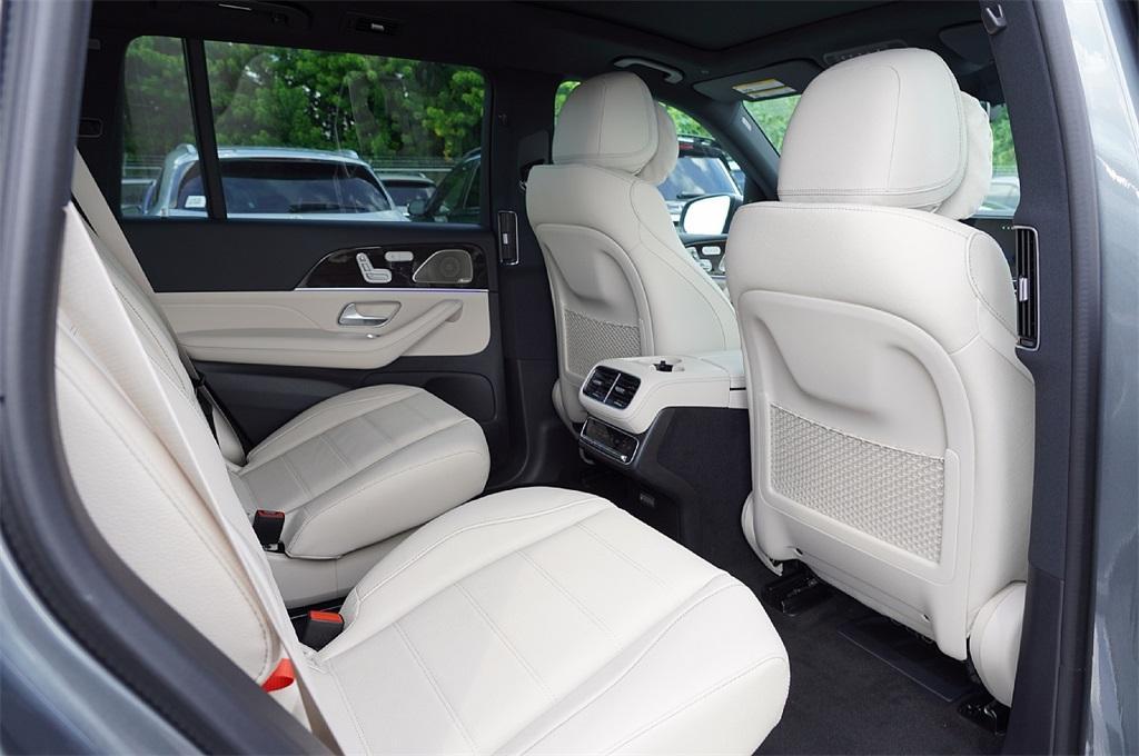 new 2026 Mercedes-Benz GLS 450 car, priced at $96,258