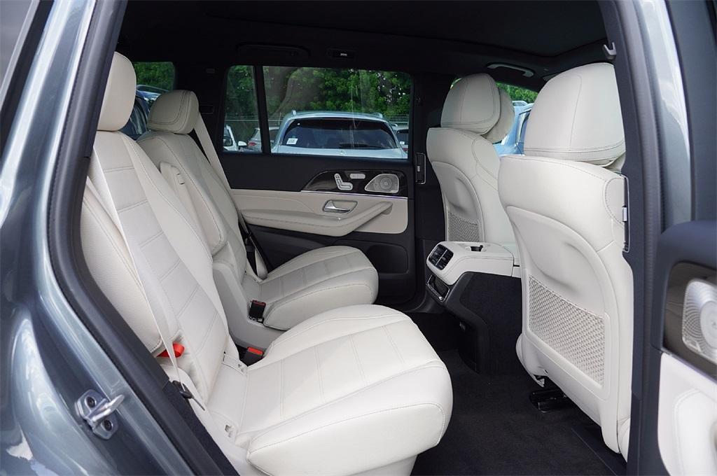 new 2026 Mercedes-Benz GLS 450 car, priced at $96,258