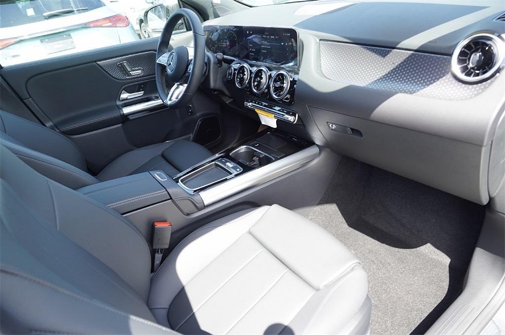 new 2026 Mercedes-Benz GLA 250 car, priced at $41,187