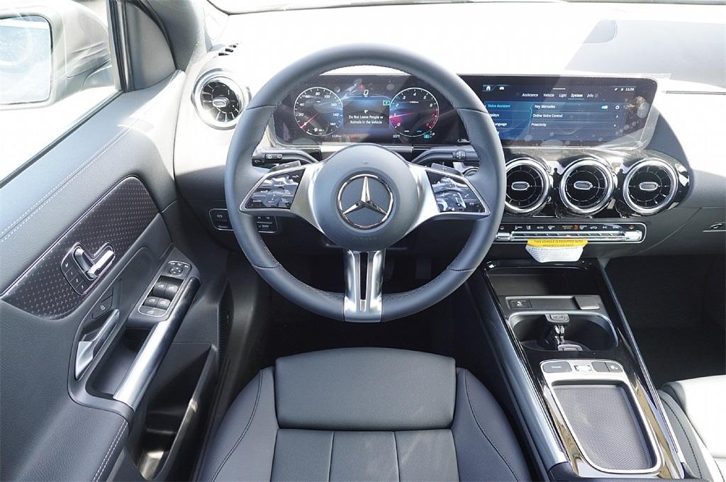 new 2026 Mercedes-Benz GLA 250 car, priced at $41,187