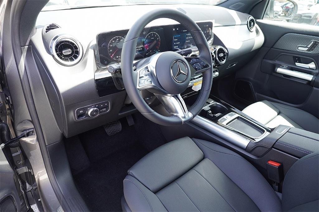 new 2026 Mercedes-Benz GLA 250 car, priced at $41,187