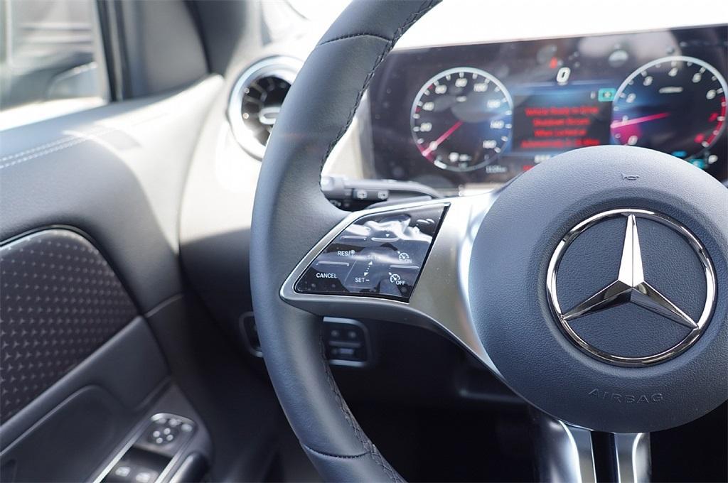 new 2026 Mercedes-Benz GLA 250 car, priced at $41,187