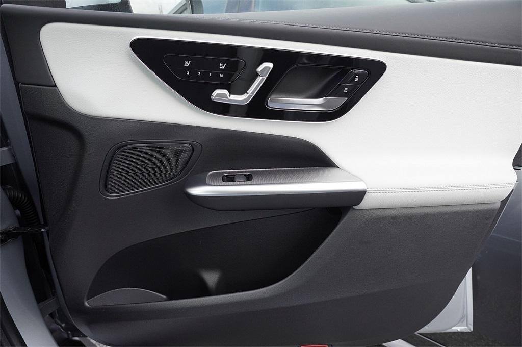 new 2026 Mercedes-Benz GLC 300 car, priced at $53,892