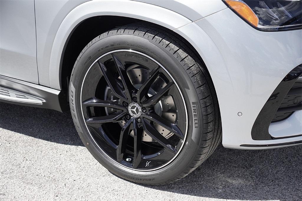 new 2026 Mercedes-Benz GLE 450 car, priced at $78,581