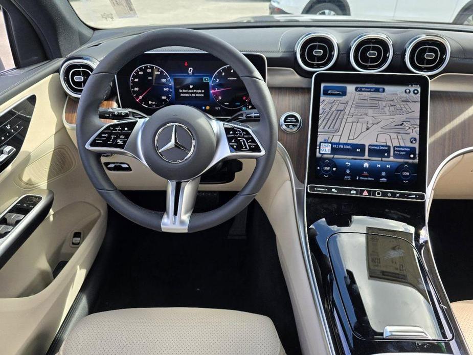 new 2024 Mercedes-Benz GLC 300 car, priced at $54,300