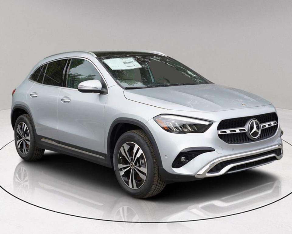 new 2025 Mercedes-Benz GLA 250 car, priced at $50,875