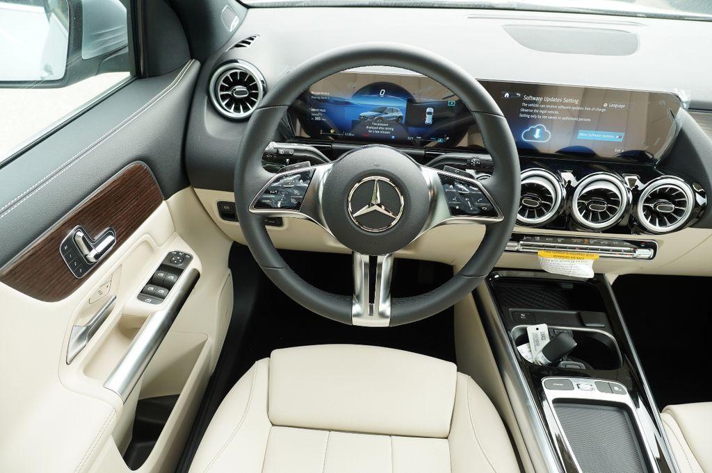 new 2025 Mercedes-Benz GLA 250 car, priced at $50,875