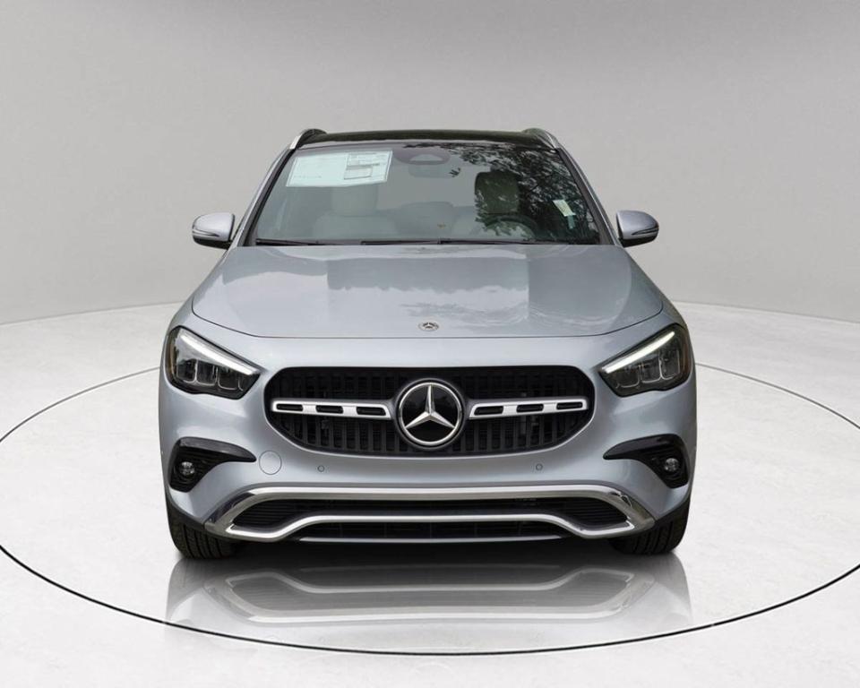 new 2025 Mercedes-Benz GLA 250 car, priced at $50,875