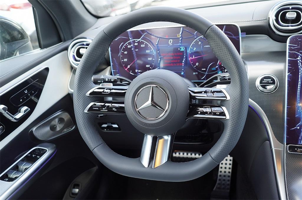 new 2025 Mercedes-Benz GLC 300 car, priced at $54,728