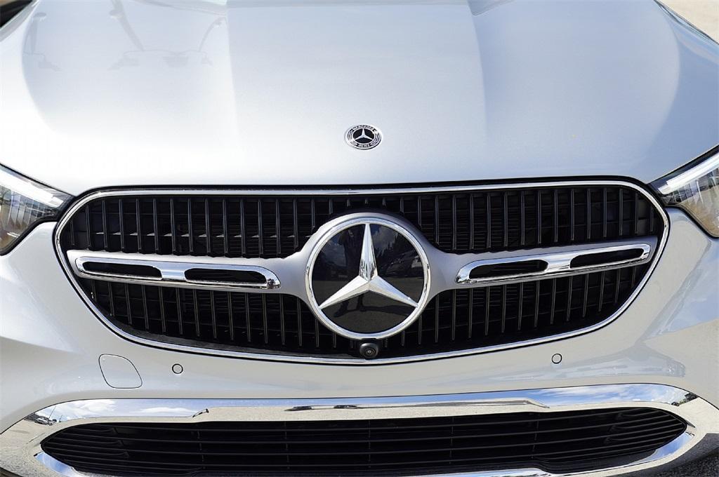 new 2025 Mercedes-Benz GLC 300 car, priced at $50,333