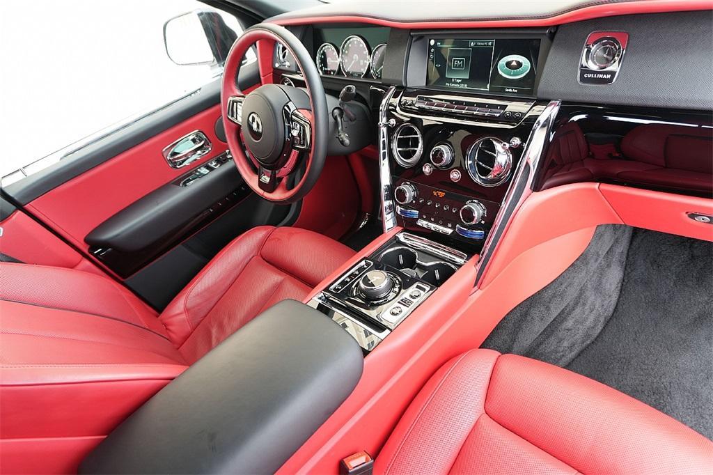 used 2024 Rolls-Royce Cullinan car, priced at $339,000