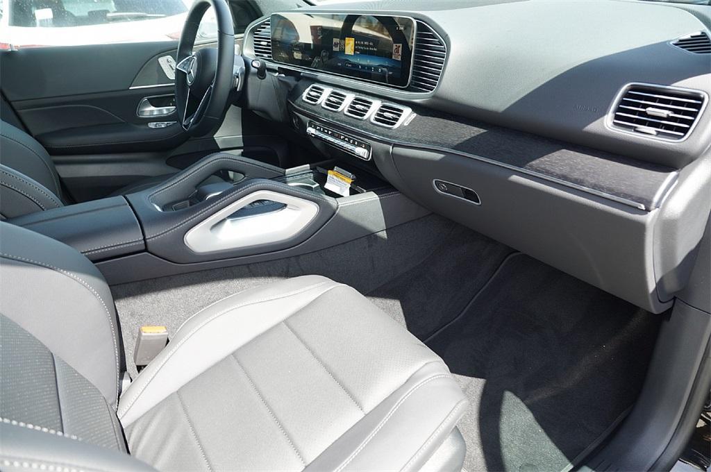 new 2025 Mercedes-Benz GLE 450e car, priced at $65,576