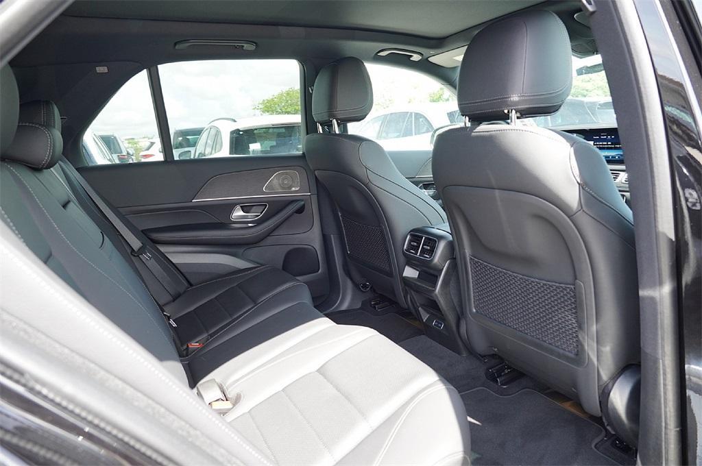 new 2025 Mercedes-Benz GLE 450e car, priced at $65,576