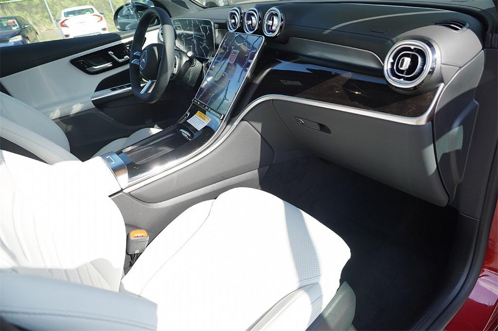 new 2025 Mercedes-Benz GLC 300 car, priced at $65,573