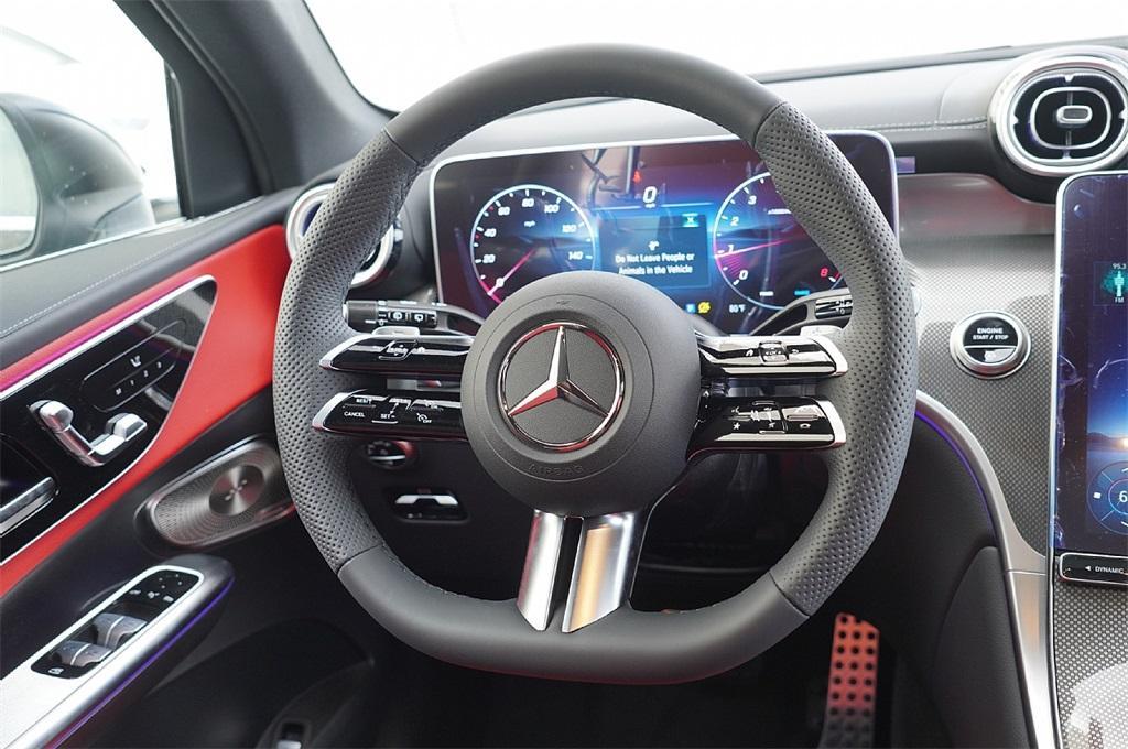 new 2025 Mercedes-Benz GLC 300 car, priced at $58,972