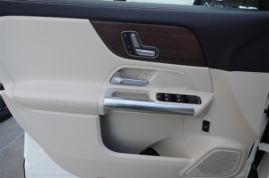 used 2022 Mercedes-Benz GLA 250 car, priced at $32,990