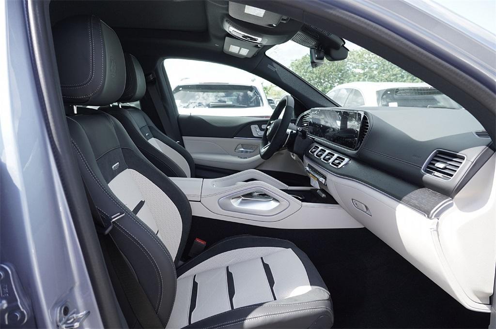 new 2026 Mercedes-Benz AMG GLE 53 car, priced at $108,570